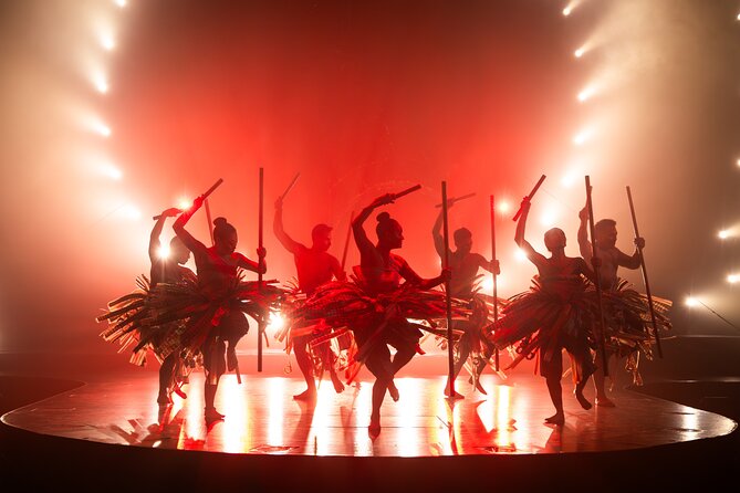 'Auana by Cirque du Soleil at the Waikiki Beachcomber Hotel - Auana at the OUTRIGGER Waikiki Beachcomber: what you’re really booking