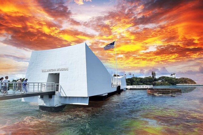 Deluxe Pearl Harbor, Arizona Memorial, and Visitor Center Tour - A half-day plan that cuts through Pearl Harbor stress