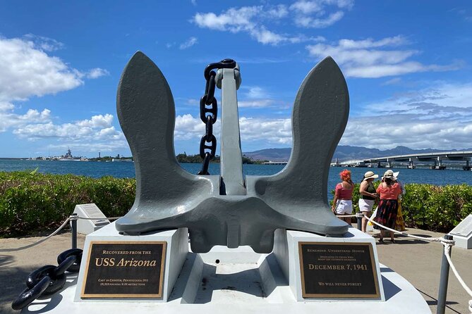Deluxe Pearl Harbor, Arizona Memorial, and Visitor Center Tour - What’s not included: lunch and common add-ons