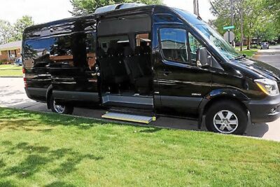 Departure Shuttle: Waikiki Hotel to Airport - Pickup in Waikiki: Shared Stops and How to Avoid Waiting
