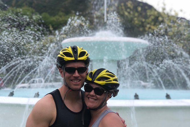Diamond Head Bike to Hike and Local Lunch - Snacks, water, and a lunch that actually tastes local