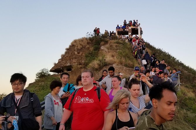Diamond Head Crater - Crowds and trail comfort: what to expect when “own pace” meets reality