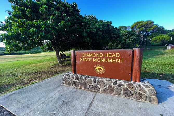 Diamond Head Hiking and Oahu Island Experience feat. North Shore - Sunset Beach and Haleiwa: North Shore Surf Season and Turtle Watching