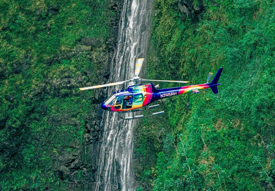 From Honolulu: Oahu 60min Helicopter Tour with Doors Off/On - Pearl Harbor and the USS Arizona Memorial: the most serious part