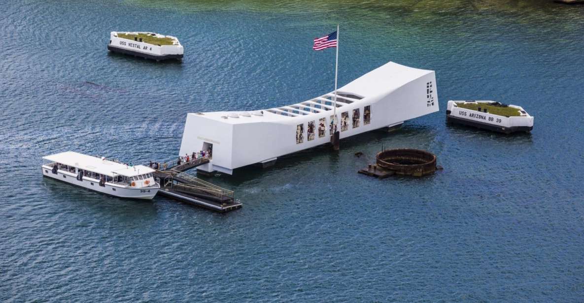 From Waikiki: Pearl Harbor USS Arizona Memorial Program - From Waikiki to Pearl Harbor: a day that starts easy