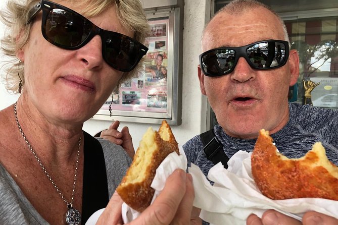 Hawaiian Food Tour by Bike in Oahu - The route: beaches, parks, and the neighborhoods that shape food