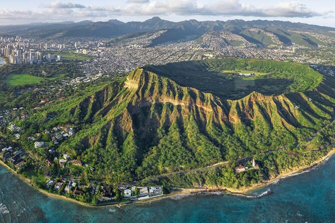 Hawaiian Style Scoot Coupe Rental for the Day - Key highlights worth factoring in