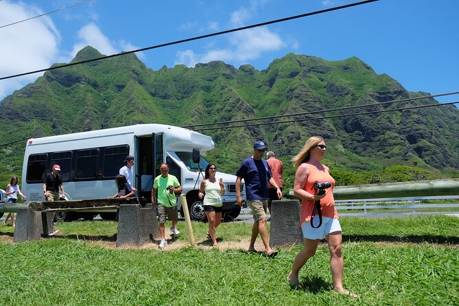 Hidden Gems of Oahu Circle Island Tour with Byodo In Temple - Halona Blowhole and Halona Cove: when the surf is doing the work