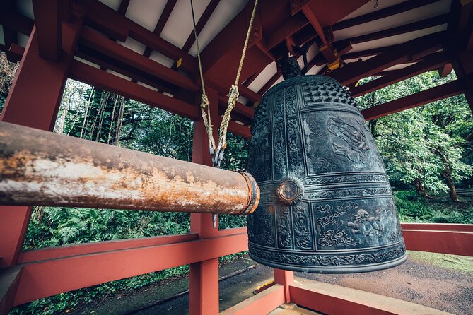 Hidden Gems of Oahu Circle Island Tour with Byodo In Temple - Sandy Beach, Waimānalo, and Rabbit Island: big waves, then quieter views