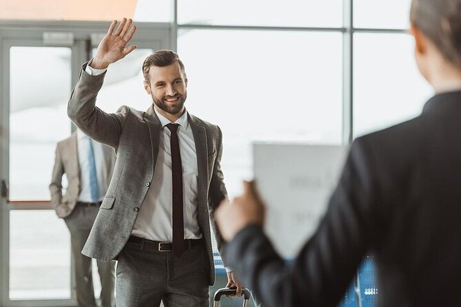 Honolulu Airport: Waikiki Private Transfer With Lei Greeting - How You’ll Be Found at Honolulu Airport (Text Updates + Baggage Claim Sign)