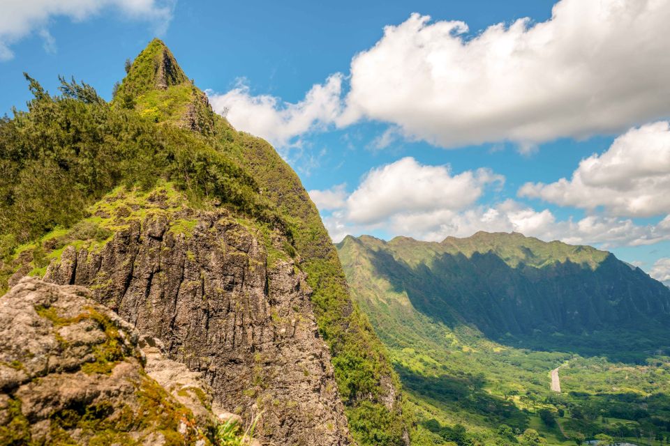 Honolulu: Oahu Island Full-Day Guided Tour by Bus with Lunch - Byodo-In Temple: A Japan Replica With a Local Purpose