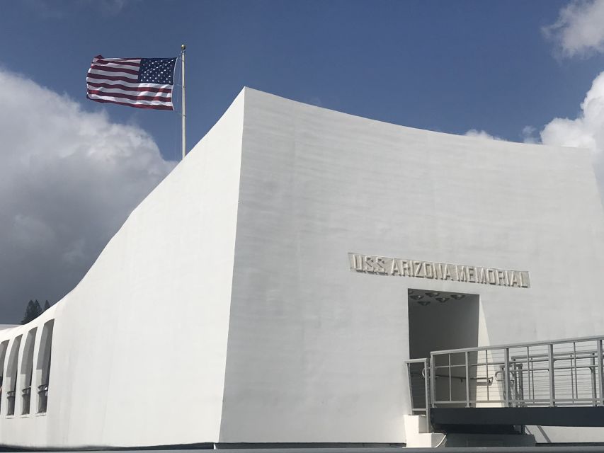 Honolulu: Pearl Harbor, USS Arizona Memorial [Early Access] - How the tour moves: timing, group size, and comfort