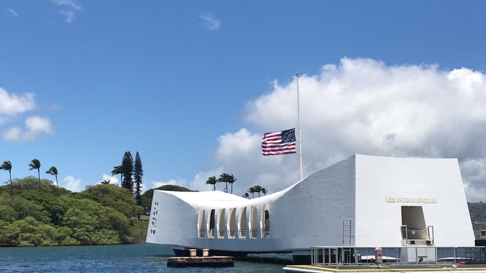 Honolulu: Pearl Harbor, USS Arizona Memorial [Early Access] - Pearl Harbor Visitor Center: the setup that makes the memorial hit harder