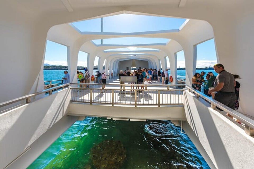 Honolulu: Pearl Harbor USS Arizona Memorial Tour - Transport, timing, and what to bring (and what not to)