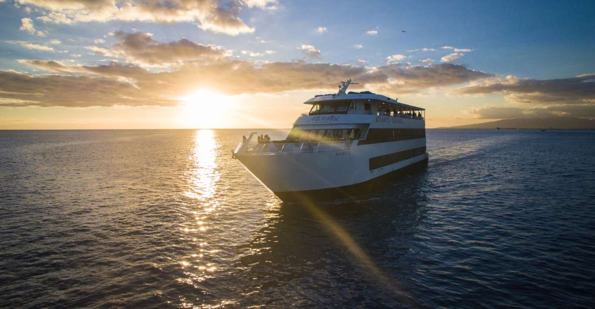 Honolulu: Waikiki Sunset and Cocktail Cruise - Deck time vs indoor time: how to choose your seat