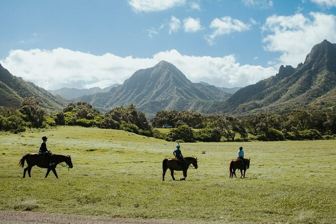 Kualoa Ranch - Horseback Walking Tour - Jurassic Park Views, but With Saddlebags and Dirt Trails