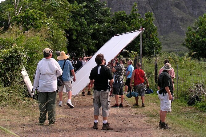 Kualoa Ranch Jurassic Adventure Tour - Your Guide Experience: Trivia, Humor, and Photo-Friendly Breaks