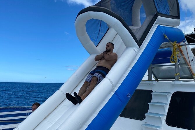 Oahu 5-in-1 Deluxe Cruise: Turtle Snorkeling & Ocean Activities - Deck Time, Snacks, and the Rhythm of a Short Cruise