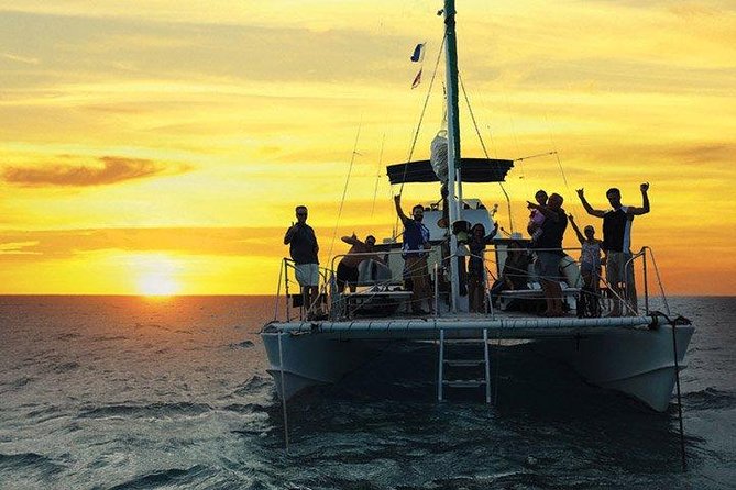 Oahu Catamaran Waikiki Sunset on 40 Foot Catamaran: Food and BYOB - Where the cruise goes: Diamond Head first, Waikiki lights second