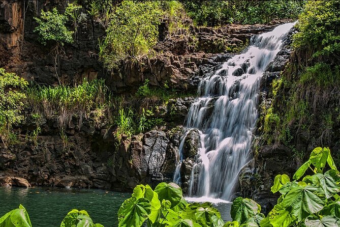 Oahu Circle Island Tour with Waimea Waterfall - Key things that make this tour work so well