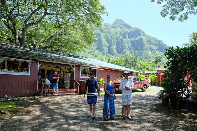 Oahu Circle Island Tour with Waimea Waterfall - Kualoa Regional Park and Mokoli‘i: Jurassic Park Scenery From the Road