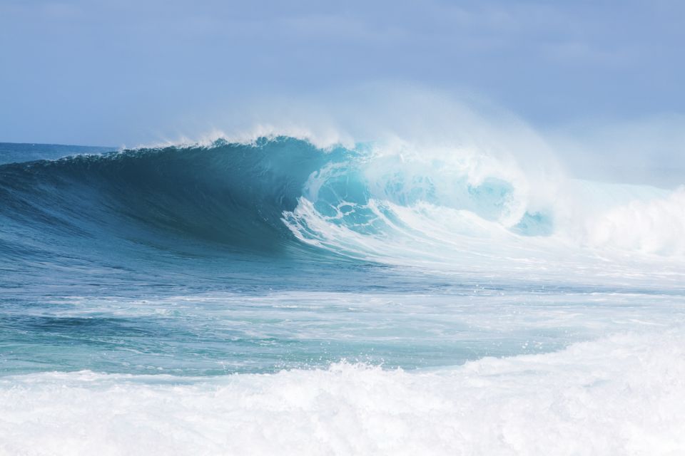 Oahu: Complete Island Tour with Tropical Waterfall Swimming - The value play: paying for transport, entrance fees, and a tight route