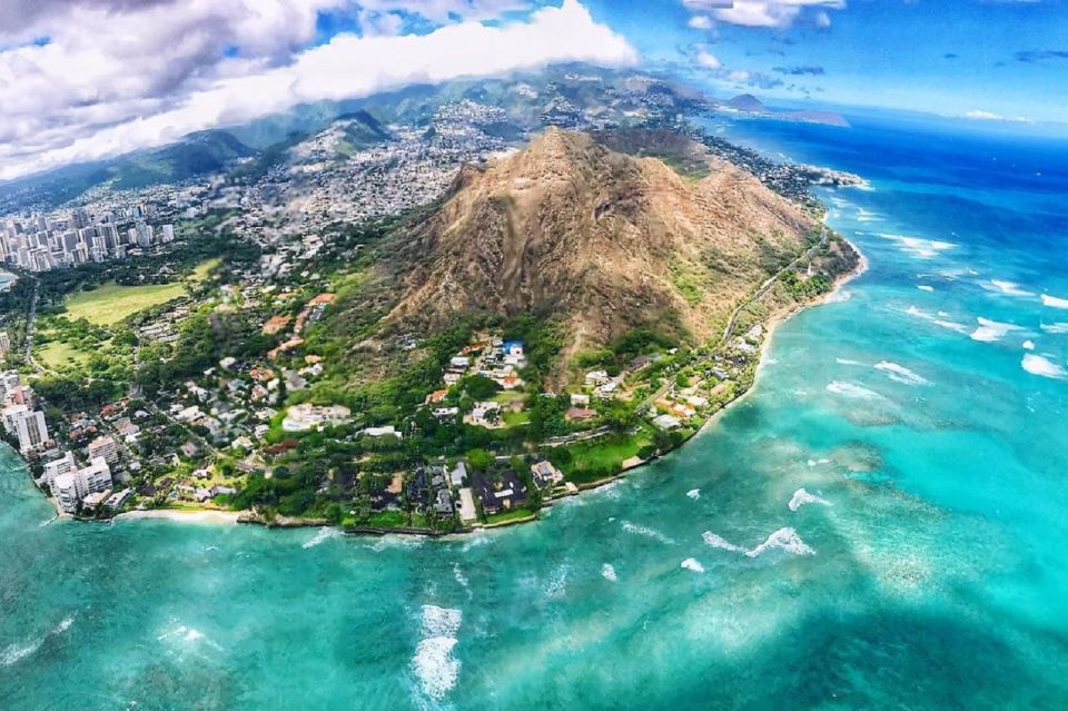 Oahu: Diamond Head Crater Hike and North Shore Experience - Halona Blowhole and the East Side: Short Stop, Big Atmosphere