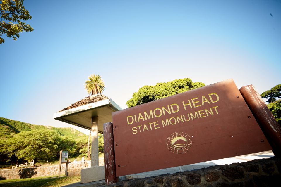 Oahu: Diamond Head Hike with Roundtrip Transportation - The self-guided climb on the Summit Trail