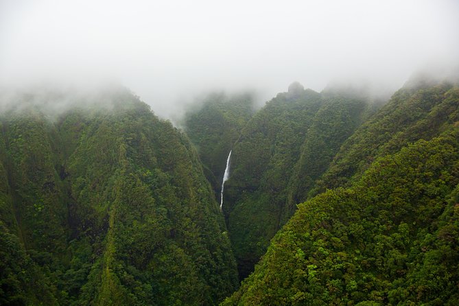 Oahu: Magnum PI Hughes 500 4-Passenger Doors-Off Helicopters - Diamond Head, Sacred Falls, and the Oahu “movie set” feel
