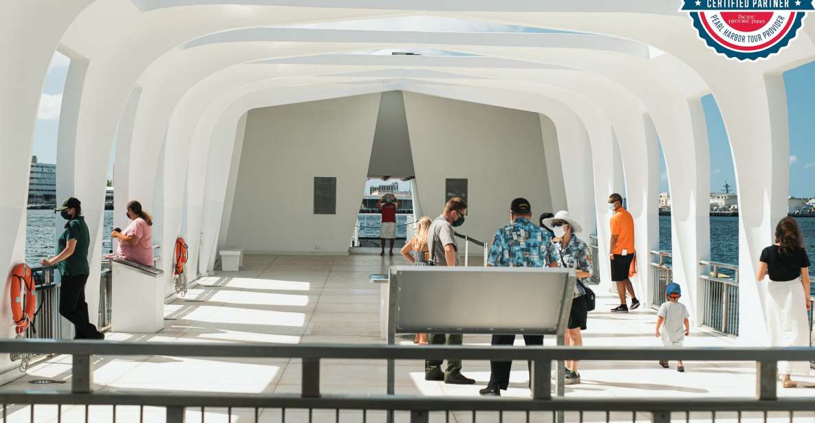 Oahu: Pearl Harbor, Arizona Memorial & Honolulu City Tour - Getting to the USS Arizona Memorial by Navy launch