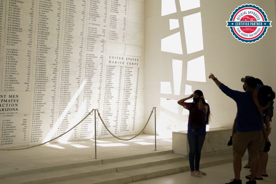 Oahu: Pearl Harbor, Arizona Memorial & Honolulu City Tour - Guide style and pacing: why people rate it so high