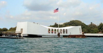 Oahu: Pearl Harbor, USS Arizona, and City Highlights Tour - Arizona Memorial: the moment you remember
