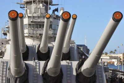 Oahu: Pearl Harbor, USS Arizona, and City Tour - Getting oriented: Pearl Harbor Visitor Center and Battleship Row