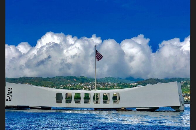 Oahu: Pearl Harbor USS Arizona Memorial Tour - Punchbowl Crater: Honolulu’s military memorial in an extinct volcanic bowl