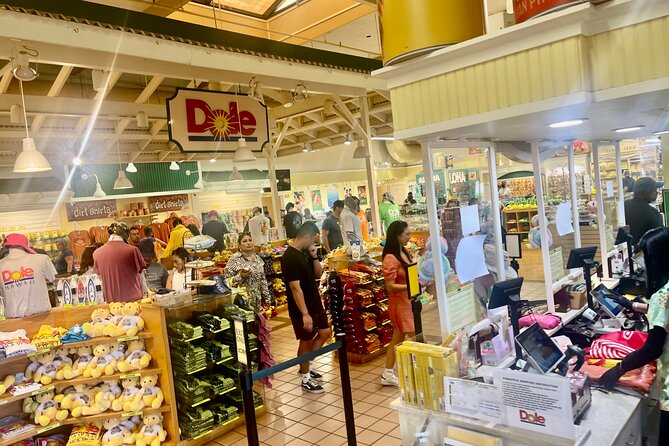 Oahu: Roundtrip Shuttle From Waikiki to Dole Plantation & Haleiwa - Guide styles you might see: from Marv to Uncle D