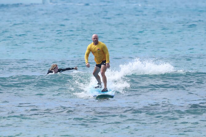 Open Group Surfing Lesson in Waikiki, Hawaii - Who this lesson suits best (and who should choose another plan)