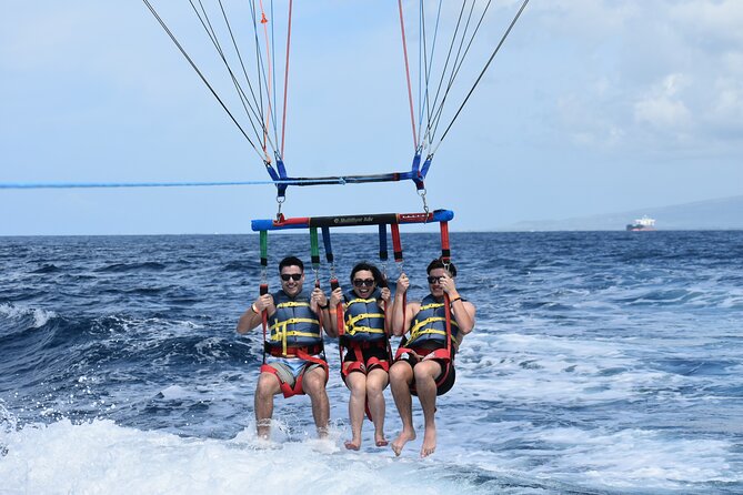 Parasailing in Waikiki from Oahu Hawaii - The 600–1,000 ft choice: pick your comfort level first