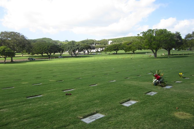 Pearl Harbor History Remembered Tour from Ko Olina - USS Missouri: walking the Mighty Mo and learning the whole arc
