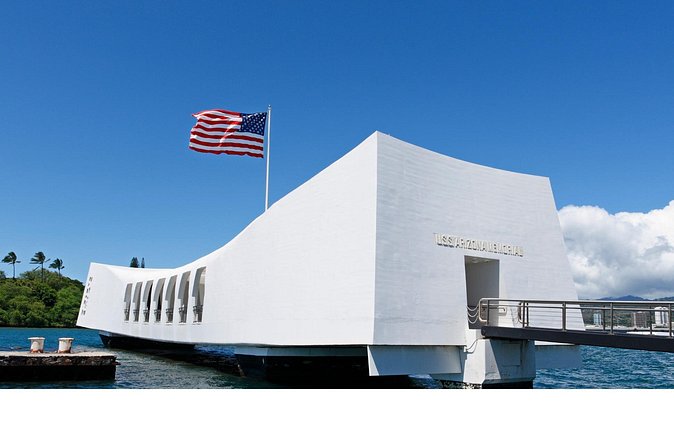 Pearl Harbor with USS Arizona and Hawaiian Kingdom History Tour - Downtown Honolulu and the Hawaii State Capitol: politics you can see