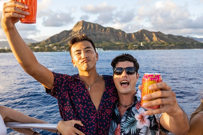 Premier Waikiki Sunset Party Cruise with Live DJ and Full Bar - The Bar Deal: One Included Drink and How to Pace Your Night
