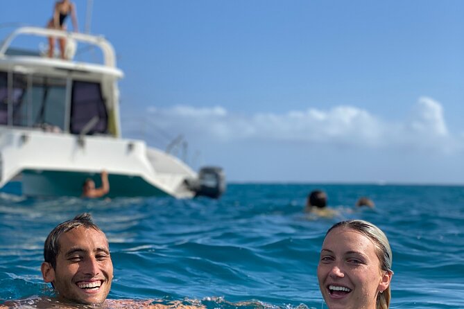 Private Catamaran Cruise and Snorkeling Tour in Honolulu - Waikiki Without the Crowd: The Offshore Snorkel Stop