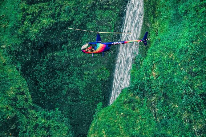 Royal Crown of Oahu - 60 Min Helicopter Tour - Doors Off or On - Getting airborne from Honolulu: the Rainbow routine