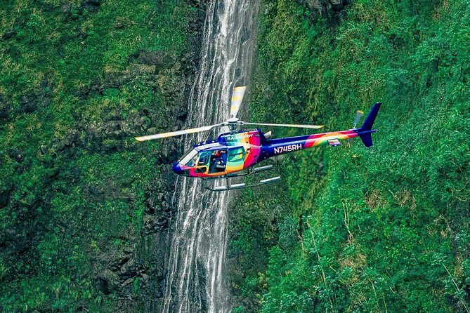 Royal Crown of Oahu - 60 Min Helicopter Tour - Doors Off or On - Waikiki up first: a skyline you can feel