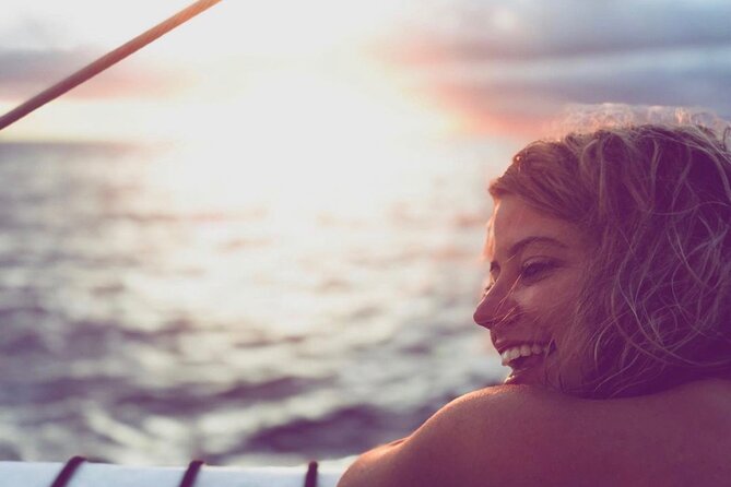 Sunset Boat Cruise: Swim and Cruise Waikiki - Meeting Point and Getting Checked In on Time