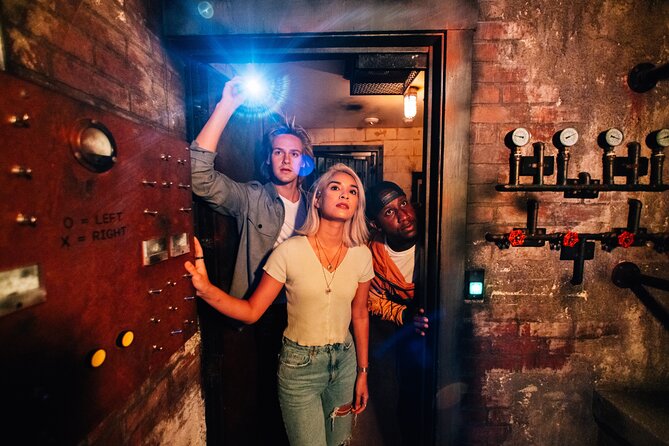 The Escape Game Honolulu: 60-Minute Adventures at Ala Moana - Locked door rules: the comfort part that matters