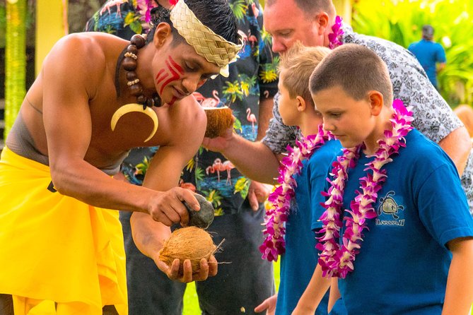 Toa Luau at Waimea Valley, Oahu - Dress code, crowd size, and the comfort factor