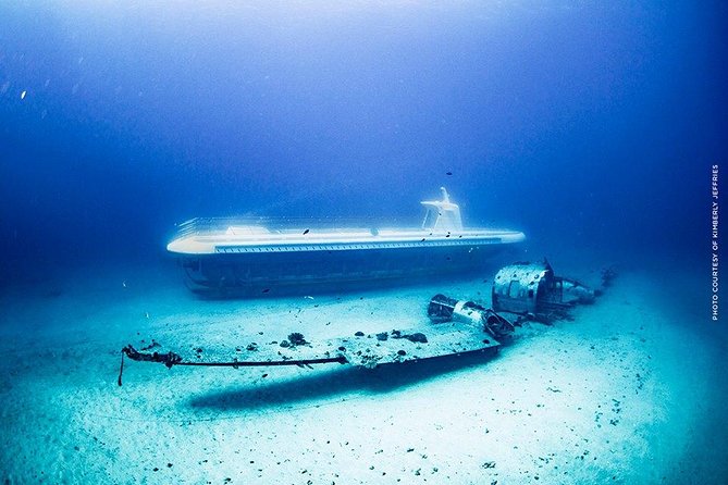 Waikiki: Atlantis Submarine Adventure - Comfort, seating, and motion: what the submarine feels like