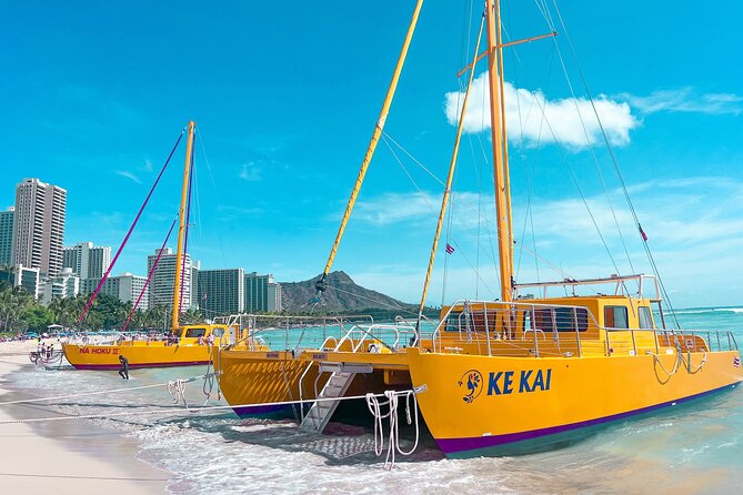 Waikiki Beach Sunset Sail - Timing and weather: sunset can be perfect or partly cloudy