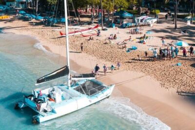 Waikiki Beach: Turtle Snorkeling and Sailing on Hāwea - Meeting at Waikiki: Duke Kahanamoku to the Hāwea boat