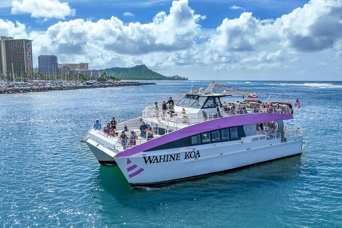 Waikiki: Friday Night Fireworks Catamaran Cruise - Pink Sails Waikiki Boarding: Getting Set for the 6:30 Departure
